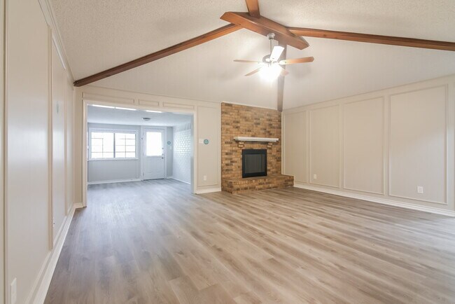 Building Photo - 436 Northwood Trail