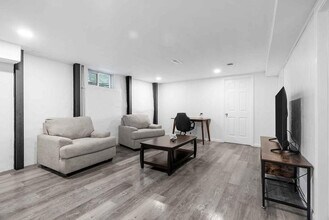 Building Photo - 2648 Garham Dr