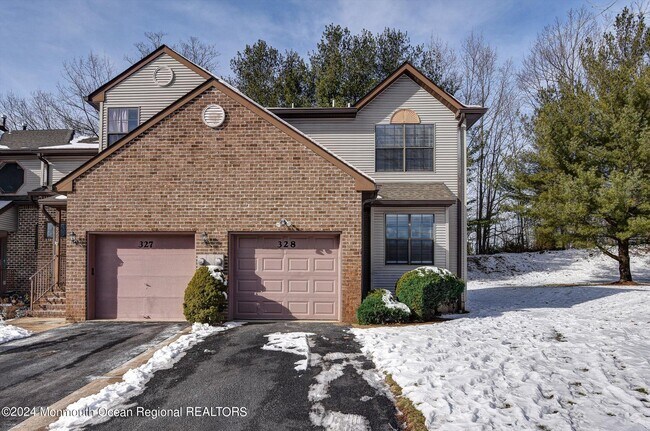 Foto del edificio - 328 Oak Knoll Dr