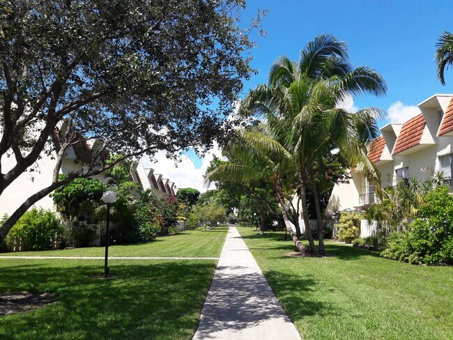 Foto del edificio - 1701 NE 115th St