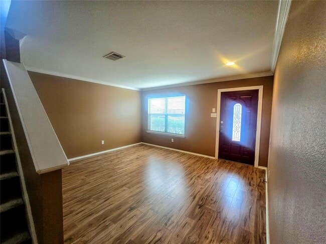 Building Photo - 314 Ran Rd