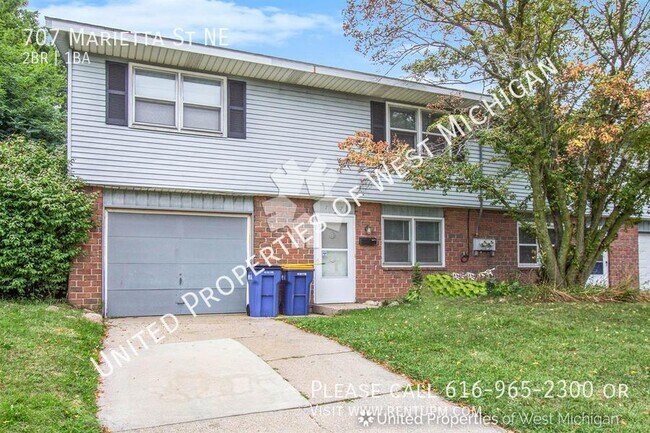 Building Photo - Available Now | Must-See 2 Bedroom, 1 Bath...