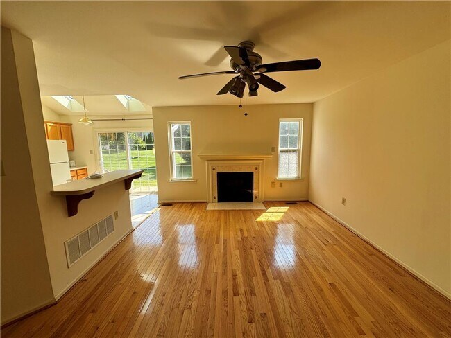 Building Photo - 4142 Huckleberry Dr