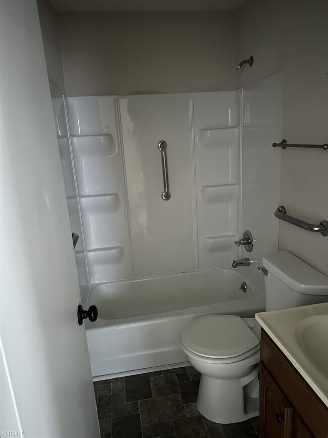 Foto del edificio - 1 br, 1 bath House - 409 West Hudson Street