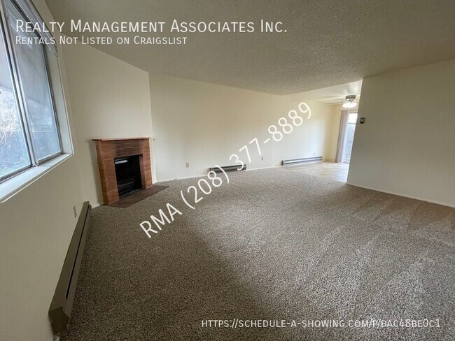 Foto del edificio - 2 Bedroom Duplex Located Near BSU  **$500 ...