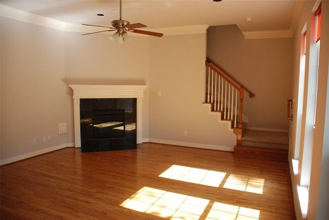 Building Photo - 2622 Shady Acres Landing