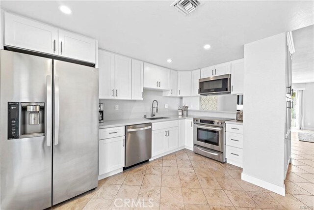 Building Photo - 2140 Orinda Dr