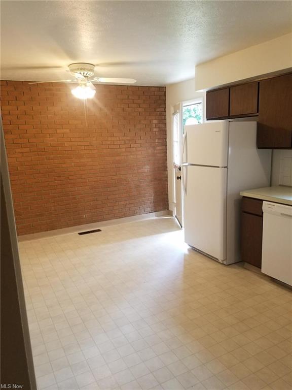 Building Photo - 430 Sheraton Dr NW