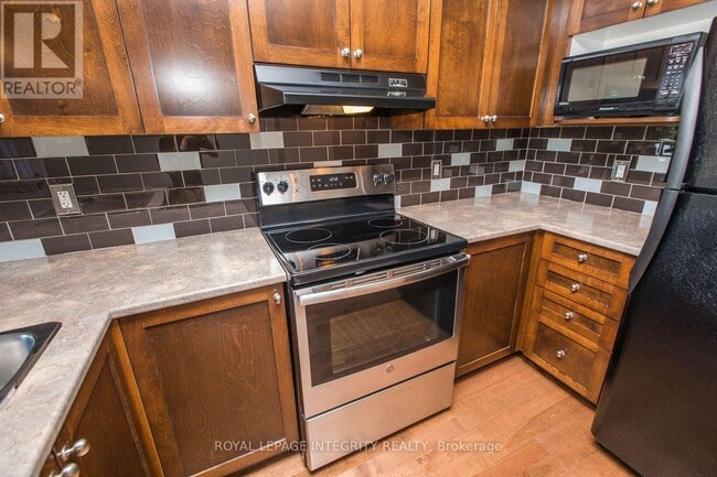 Building Photo - 146 Berrigan Dr