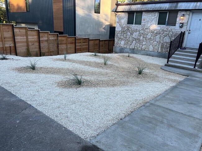 Foto del edificio - 3305 Clawson Rd