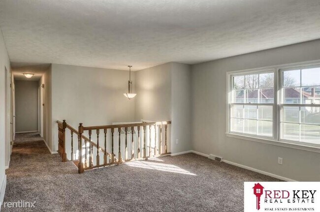 Building Photo - 3 br, 2 bath House - 4712 N 107th St