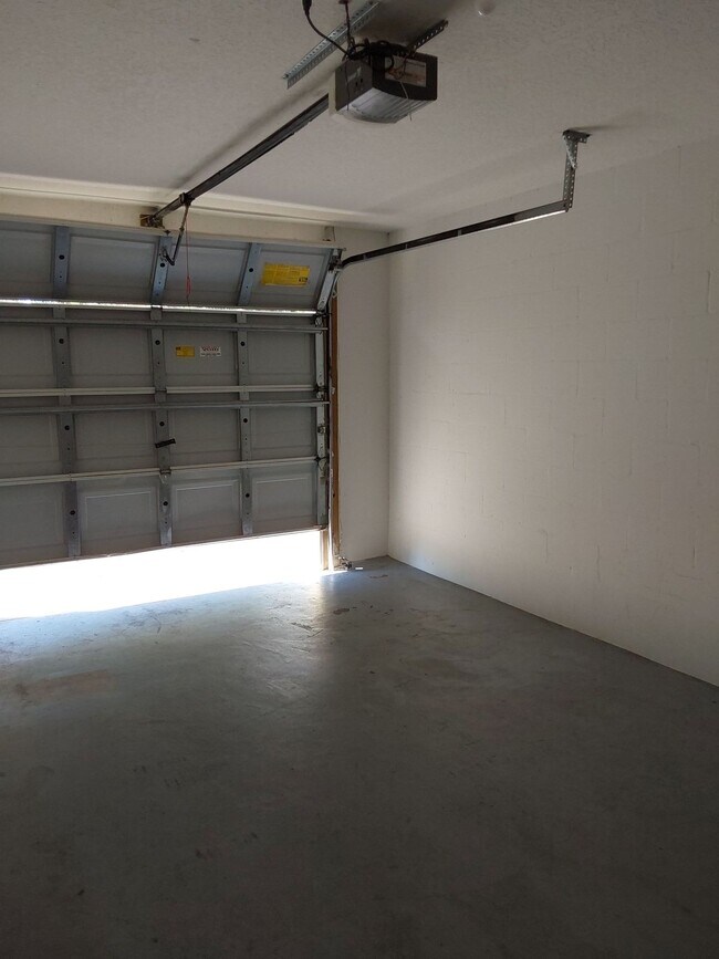 Foto del edificio - 9 Rainbow Ln