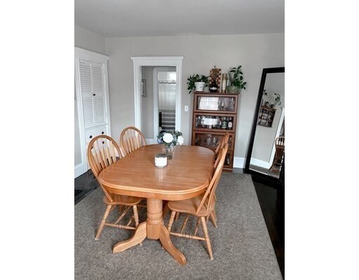 Foto del edificio - 43 Maple Ave