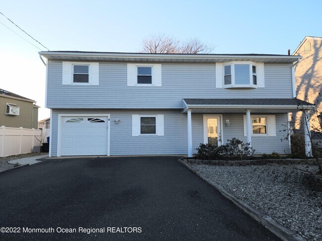 Foto del edificio - 4 Harbor View Ln