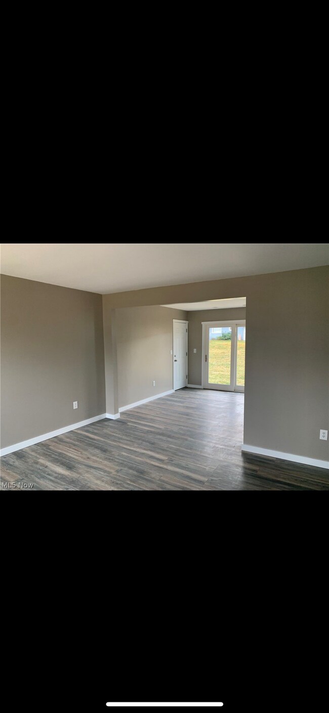 Building Photo - 3295 Fairway Ln