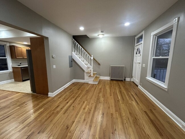 Building Photo - 42 Vanderbilt Ave