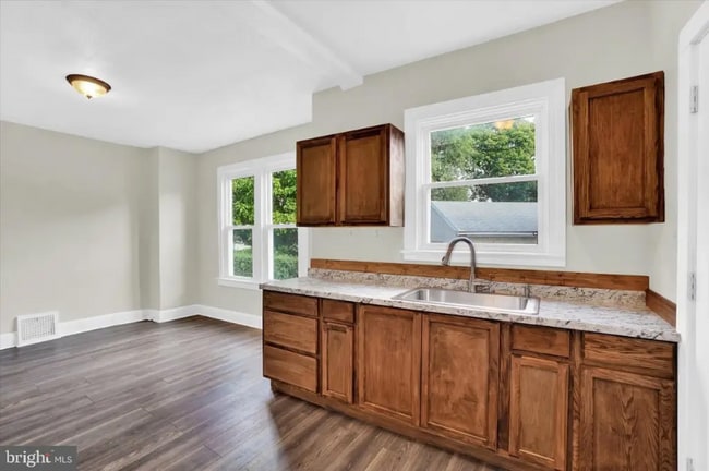 Building Photo - 53 Eberts Ln