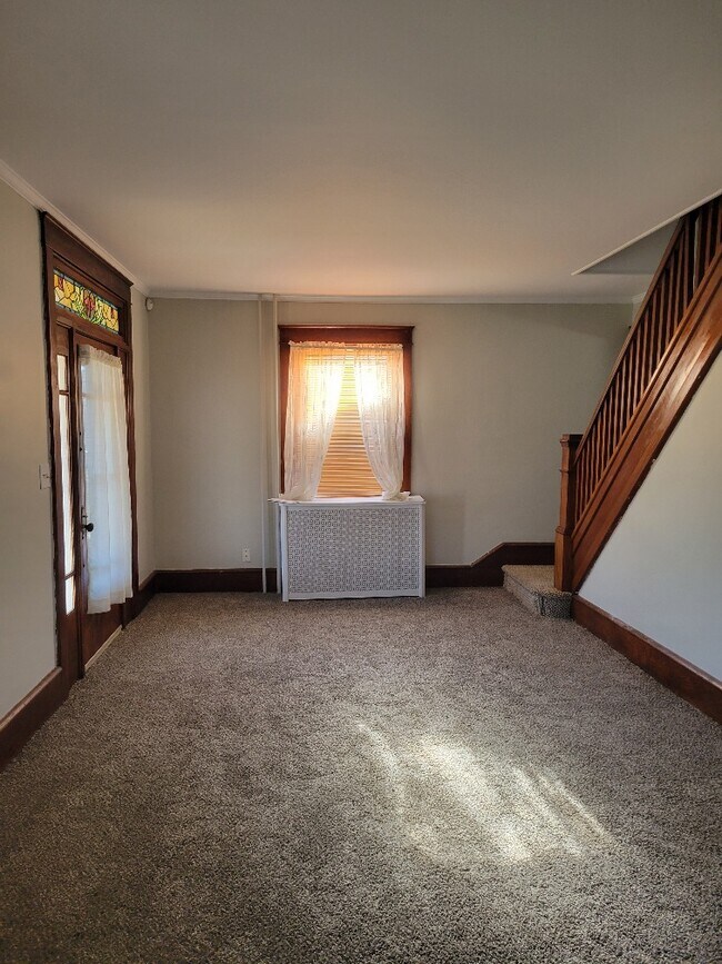 Foto del edificio - 2 Myrtle Ave