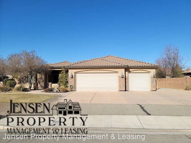 Foto del edificio - 4 br, 2.5 bath House - 634 West 1660 North