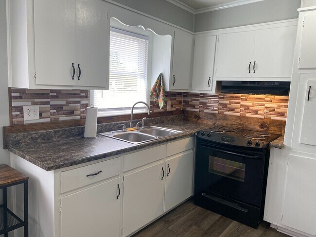 Foto del edificio - 204 E Bay St