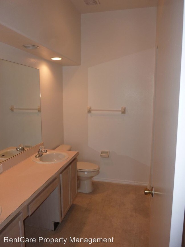 Building Photo - 14022 Boca Key Dr
