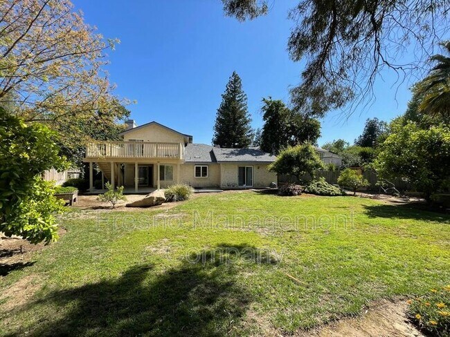 Building Photo - 808 E Chickadee Ct