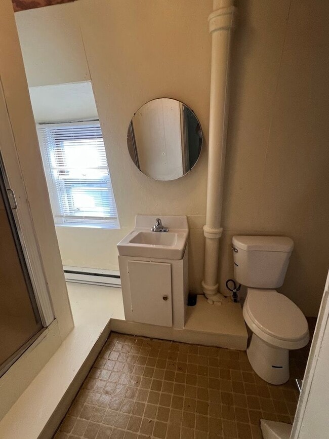 Foto del edificio - 527 N 8th St