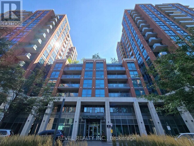 Building Photo - 31 Tippett Rd