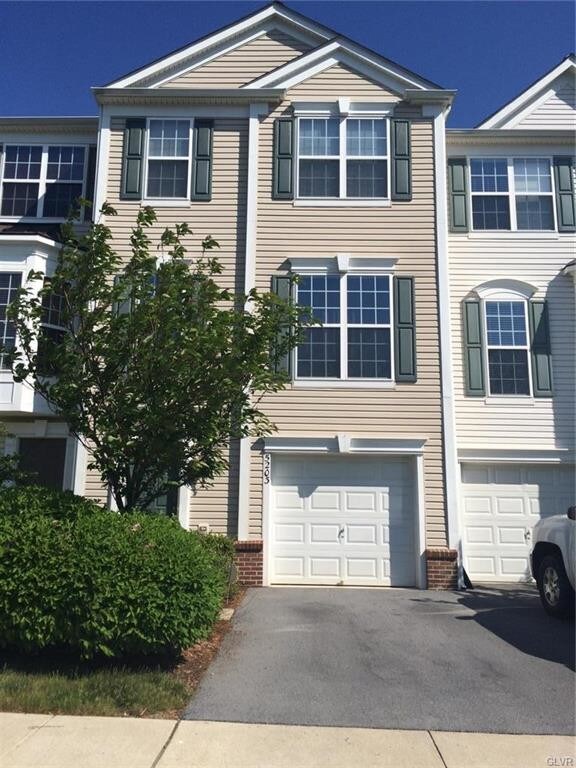 Foto del edificio - 5203 Chandler Way