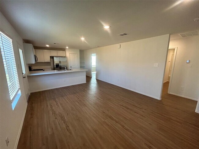 Foto del edificio - 144 Pine Bend Ct