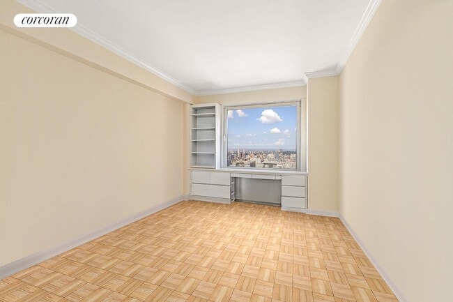 Building Photo - 45 E 89th St