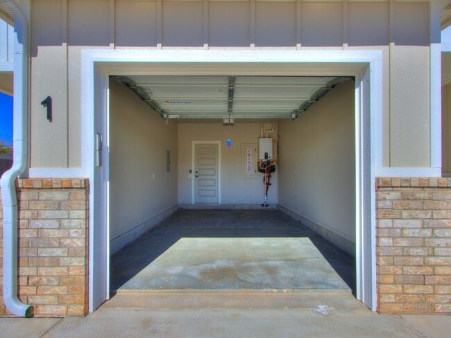 Building Photo - 10601 NW 23rd St