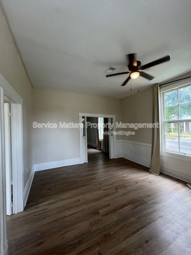 Building Photo - 1319 W Jackson St