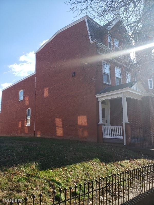 Building Photo - 49 N West End Ave