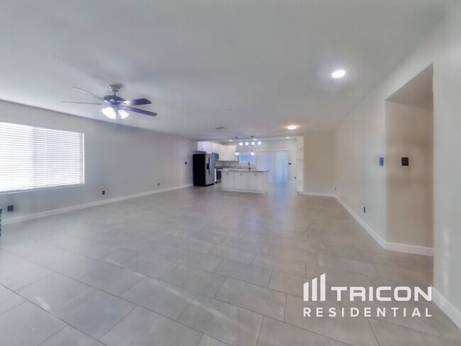 Foto del edificio - 4007 E Apollo Rd