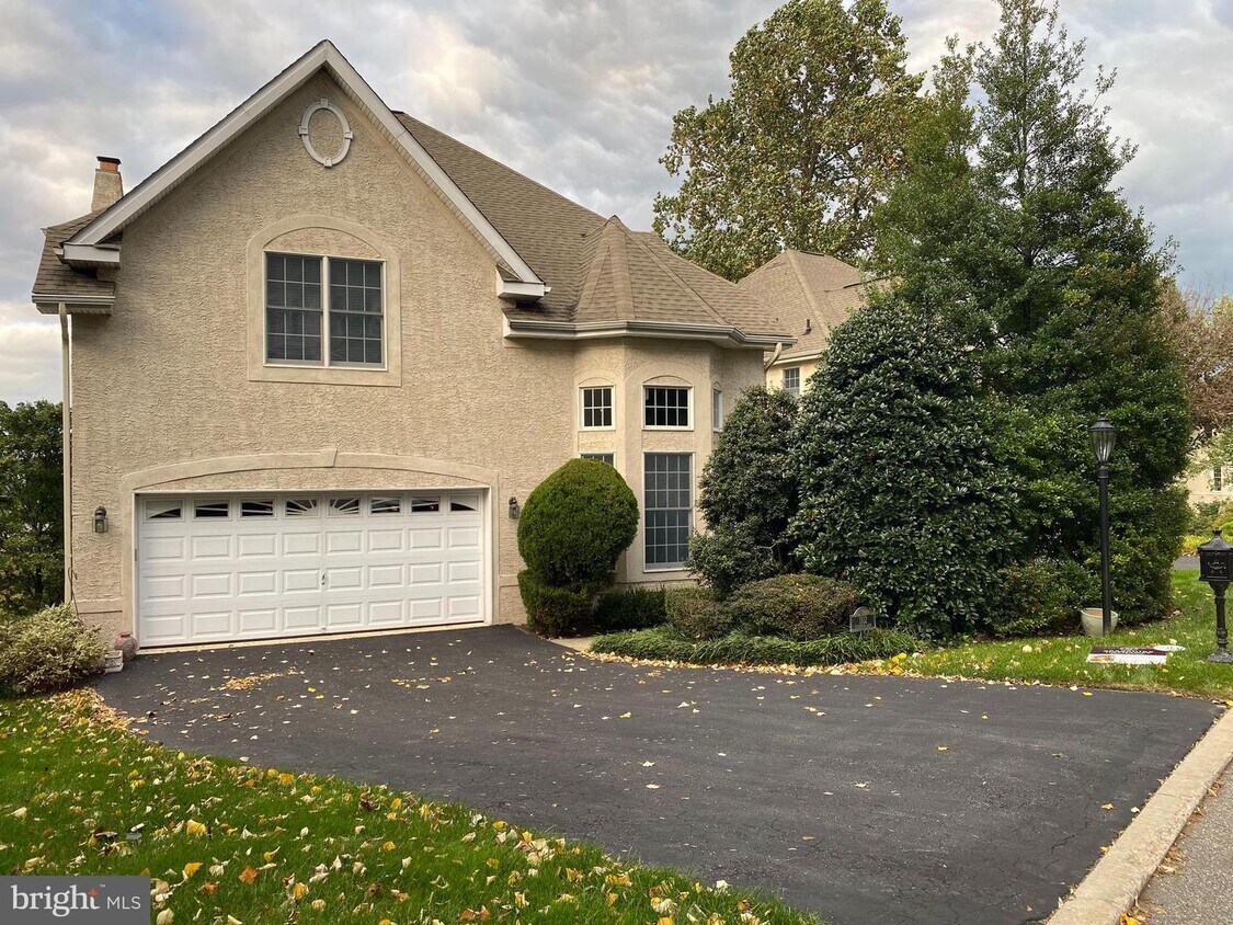 1102 Riverview Ln, Conshohocken, PA 19428 House Rental in