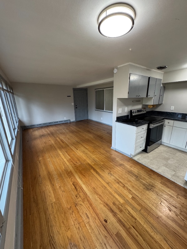 Foto del edificio - 4746.5 22nd Ave NE