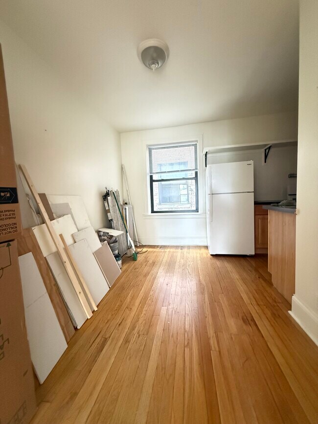Foto del edificio - 2328 N Spaulding Ave