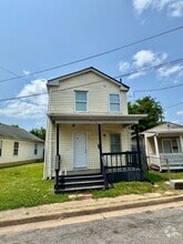 Building Photo - 2407 Marion Mashore St