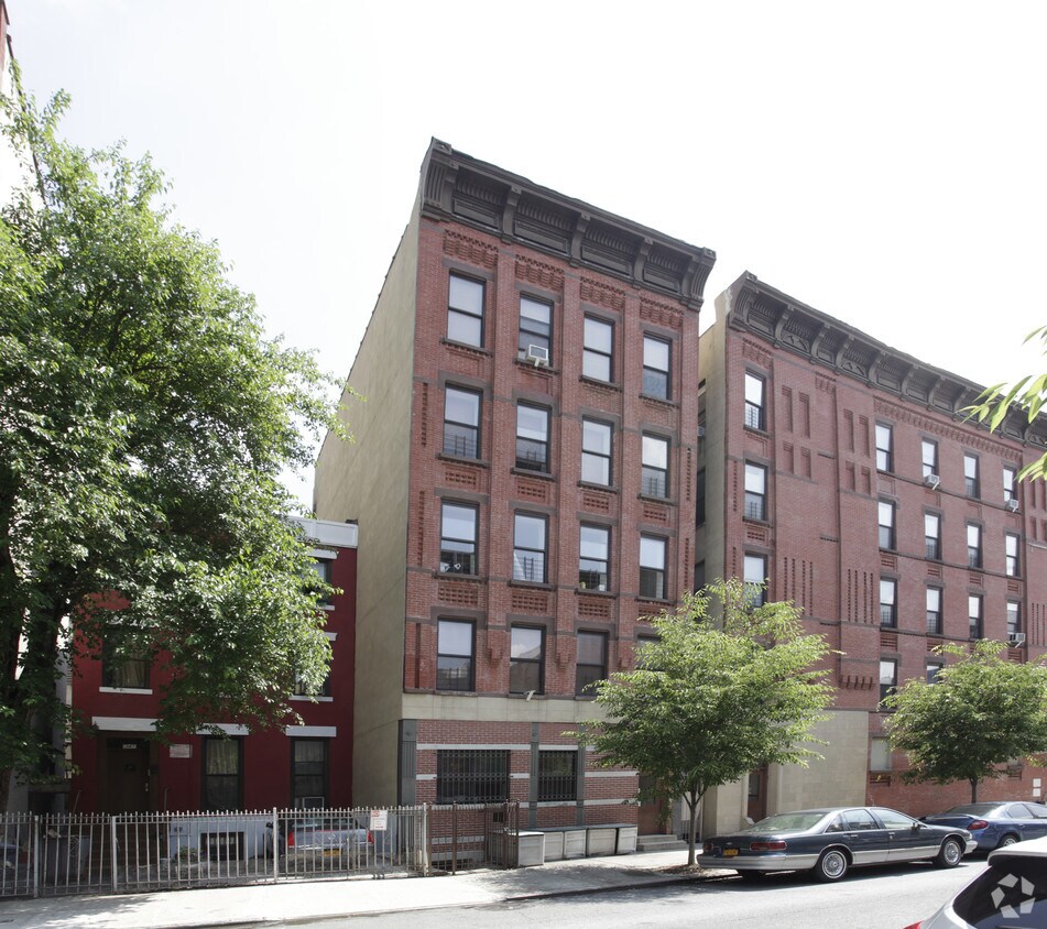 Primary Photo - 2295-2297 1st Ave