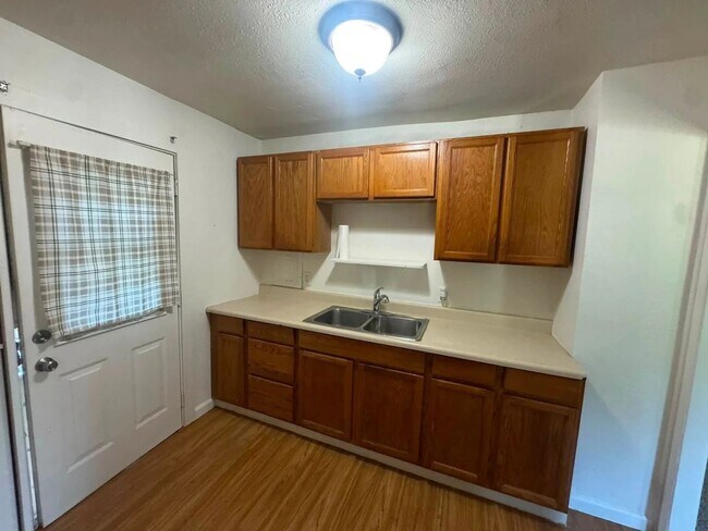 Foto del edificio - 3915 Burwell St