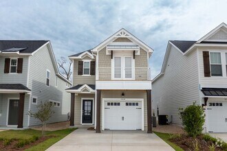 Building Photo - 1414 Landon Hills Dr