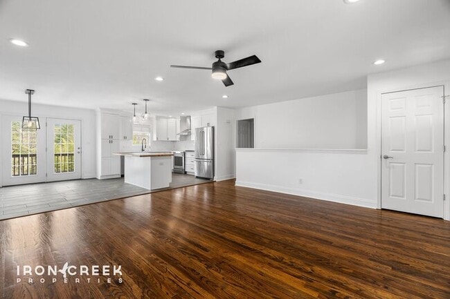 Foto del edificio - 8 Rose Briar Cir