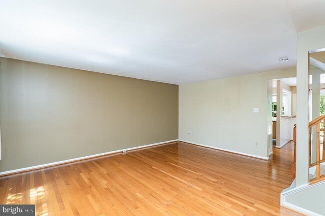 Building Photo - 6580 Lochleigh Ct
