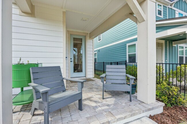 Foto del edificio - 236 Hawthorn Pk Cir