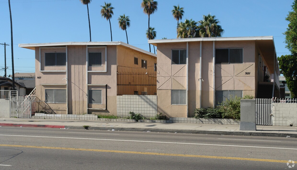 Building Photo - 7627 S Broadway