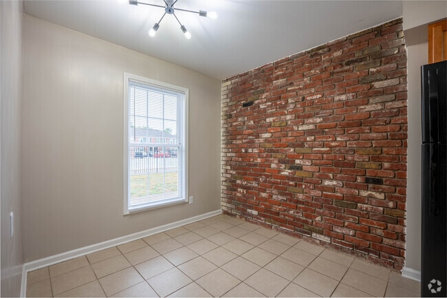 2BR, 1.5BA - 1,000SF - Dining Room - Riverside Apartments