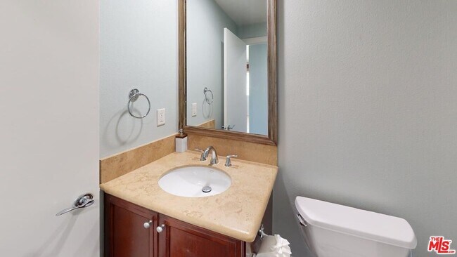 Building Photo - 5655 Como Cir