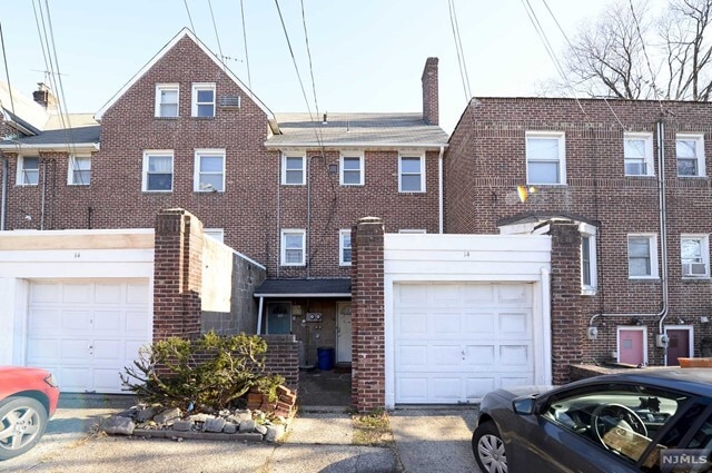 Building Photo - 14 Townley Rd