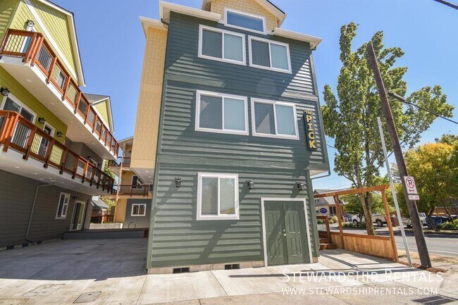 Foto del edificio - 1797 Mill Alley